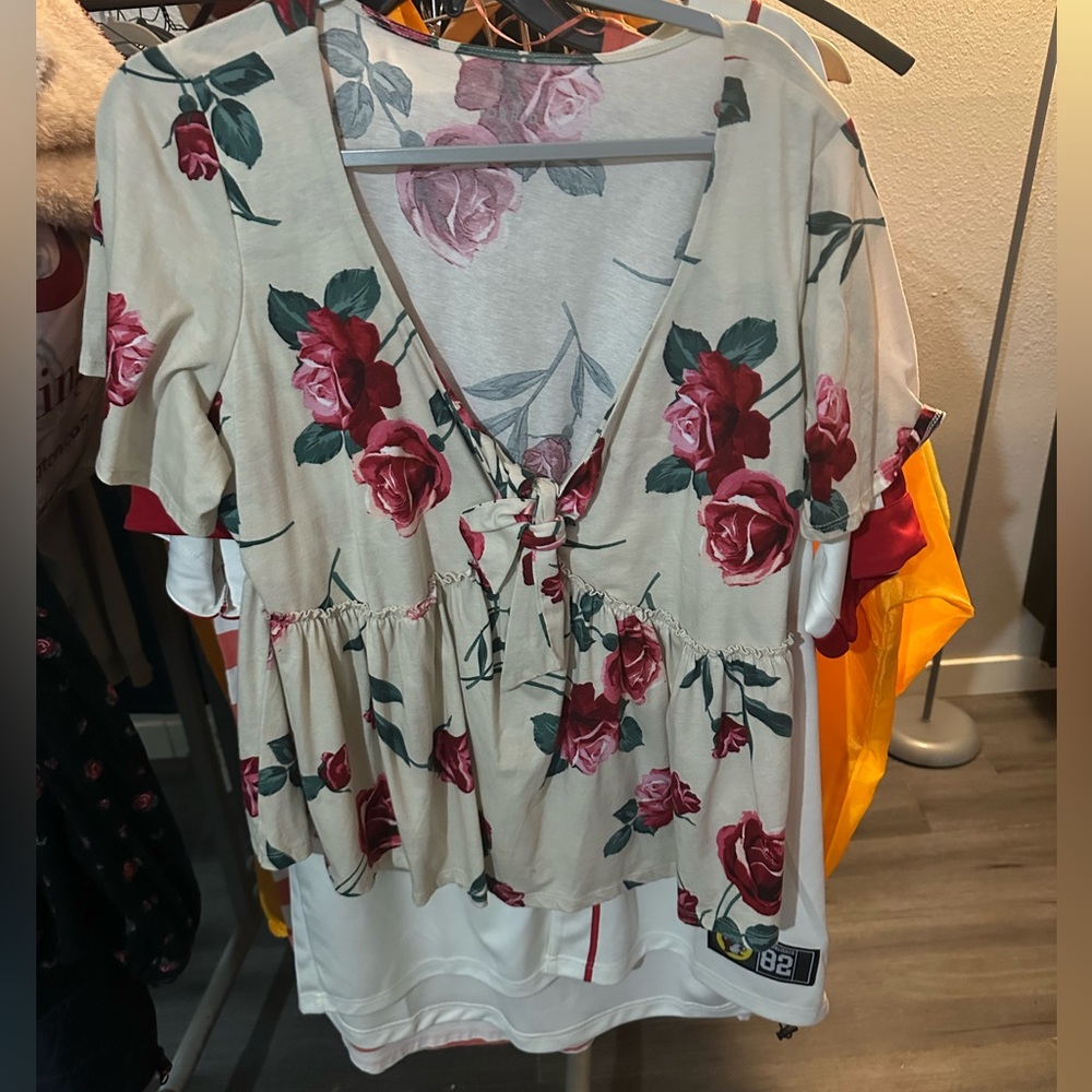 Torrid Floral Print Top - Cream and Pink